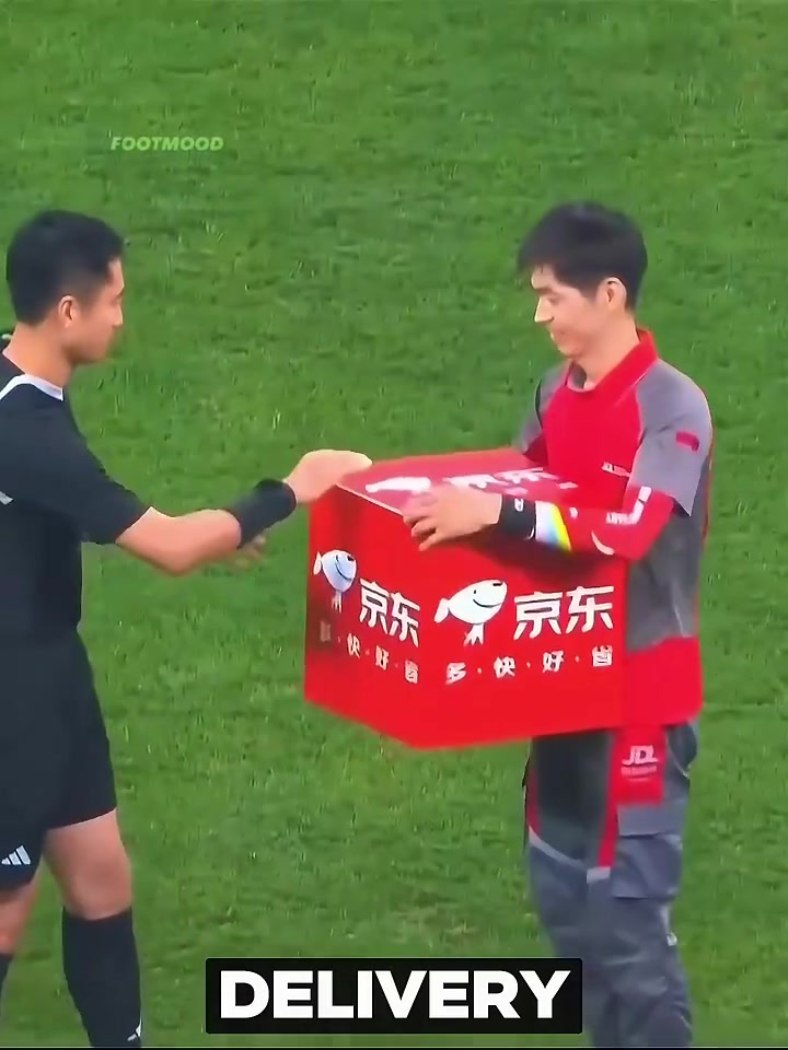 各种开球方式层出不穷你印象最深的是哪一个