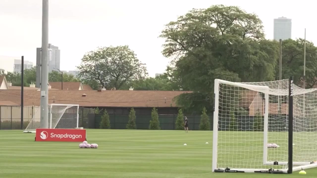 曼联备战伯恩茅斯姆贝乌莫继续加入合练红魔攻击力会提升多少