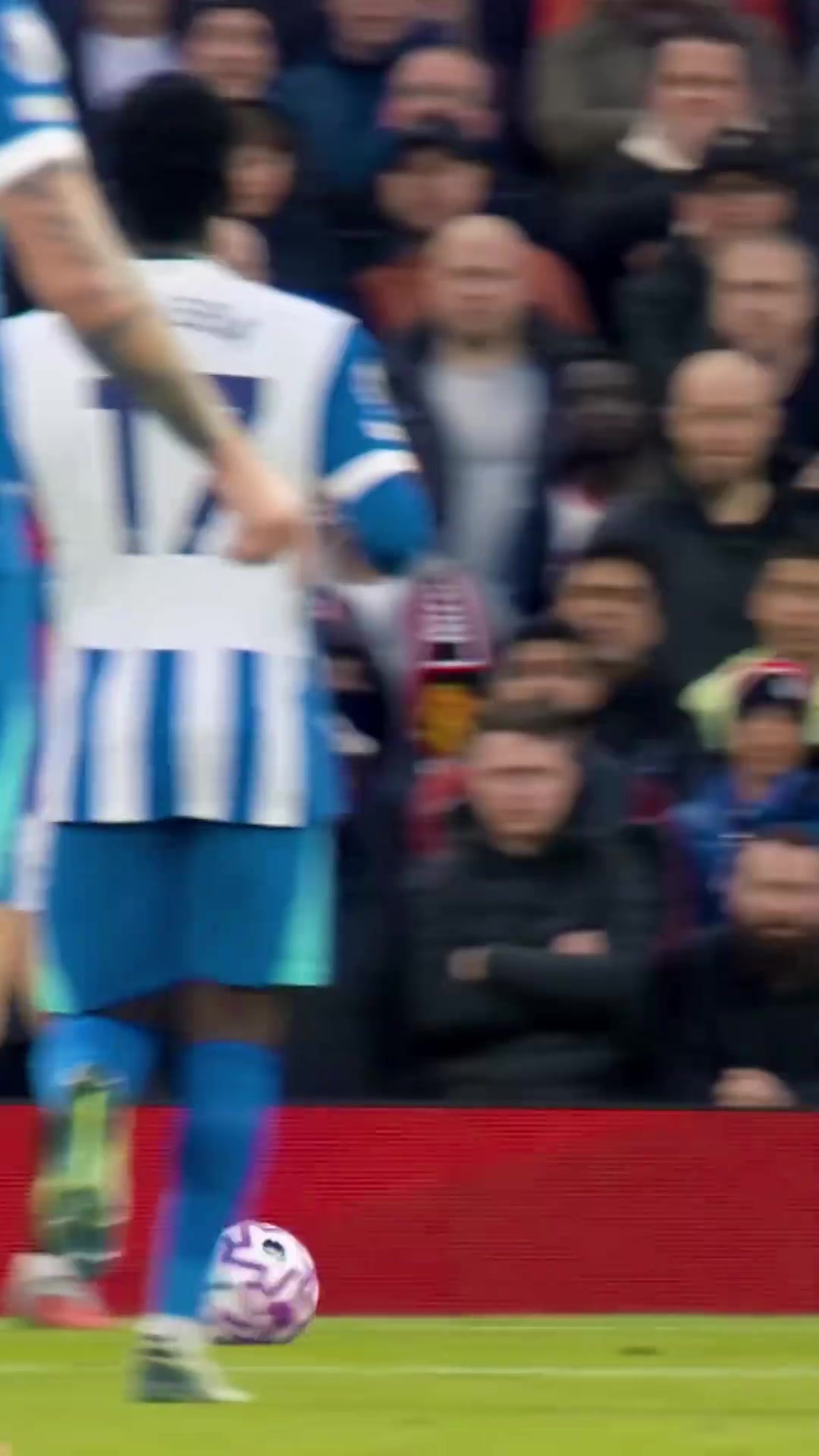 持续精彩表现用一个词评价拉门斯十月的表现____