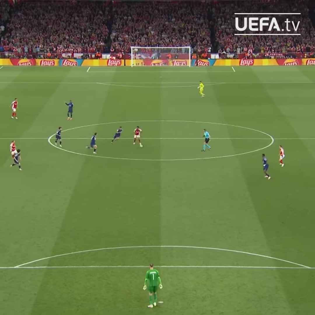 阿森纳青训出品欧冠官方晒斯凯利过掉阿什拉夫送单刀