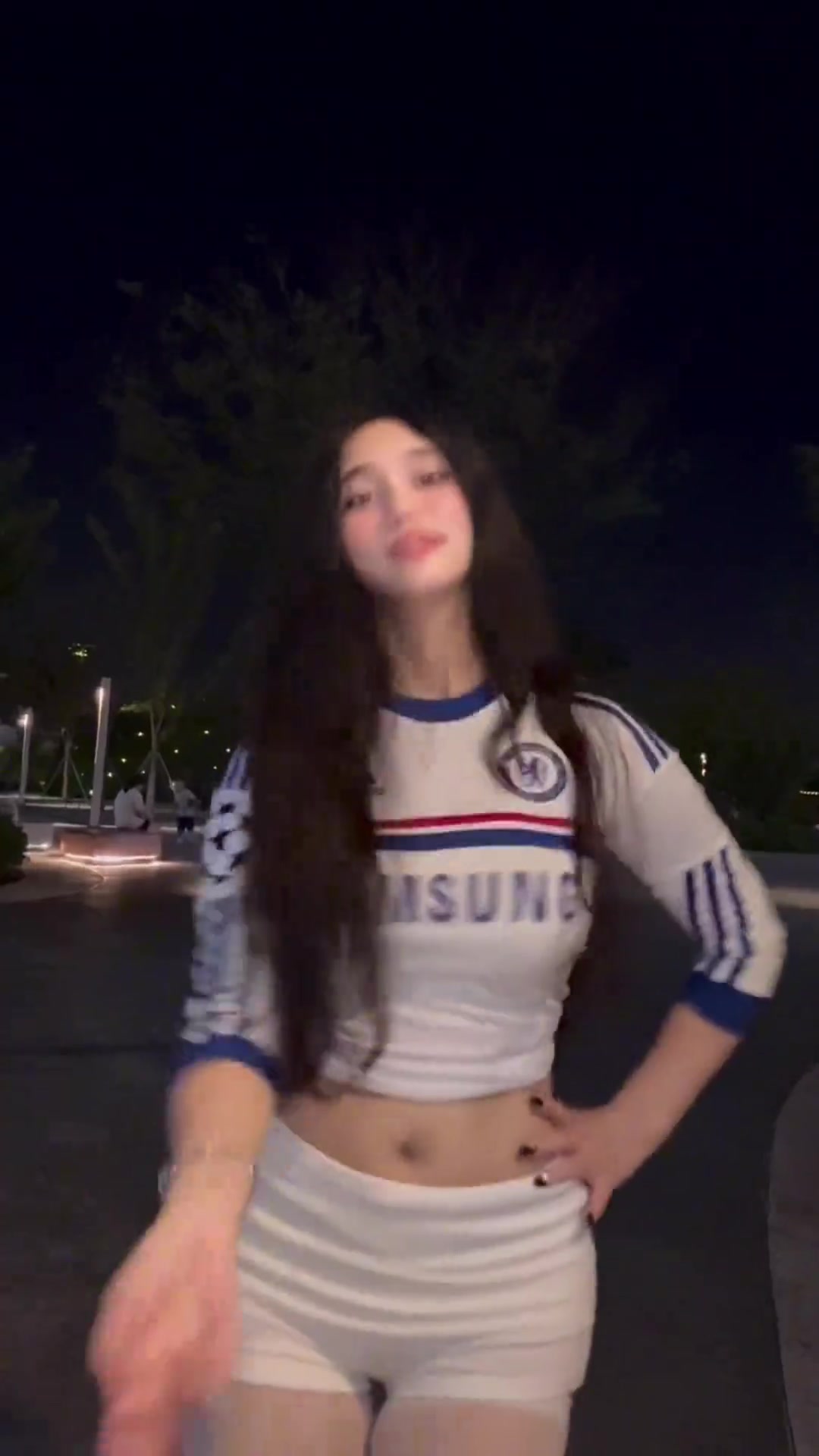 如此权威的切尔西女球迷为了你我愿意支持切尔西