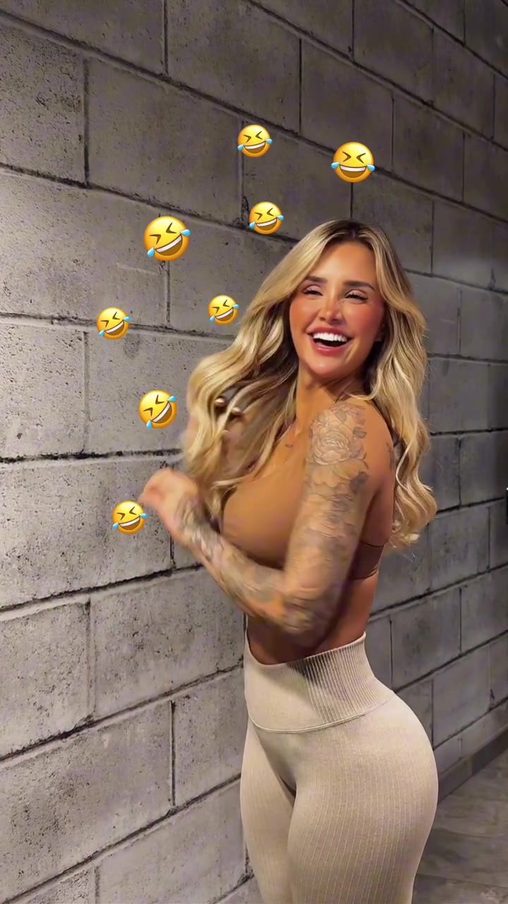 超绝马甲线罗德里戈前女友这身材谁不迷糊难怪分手了