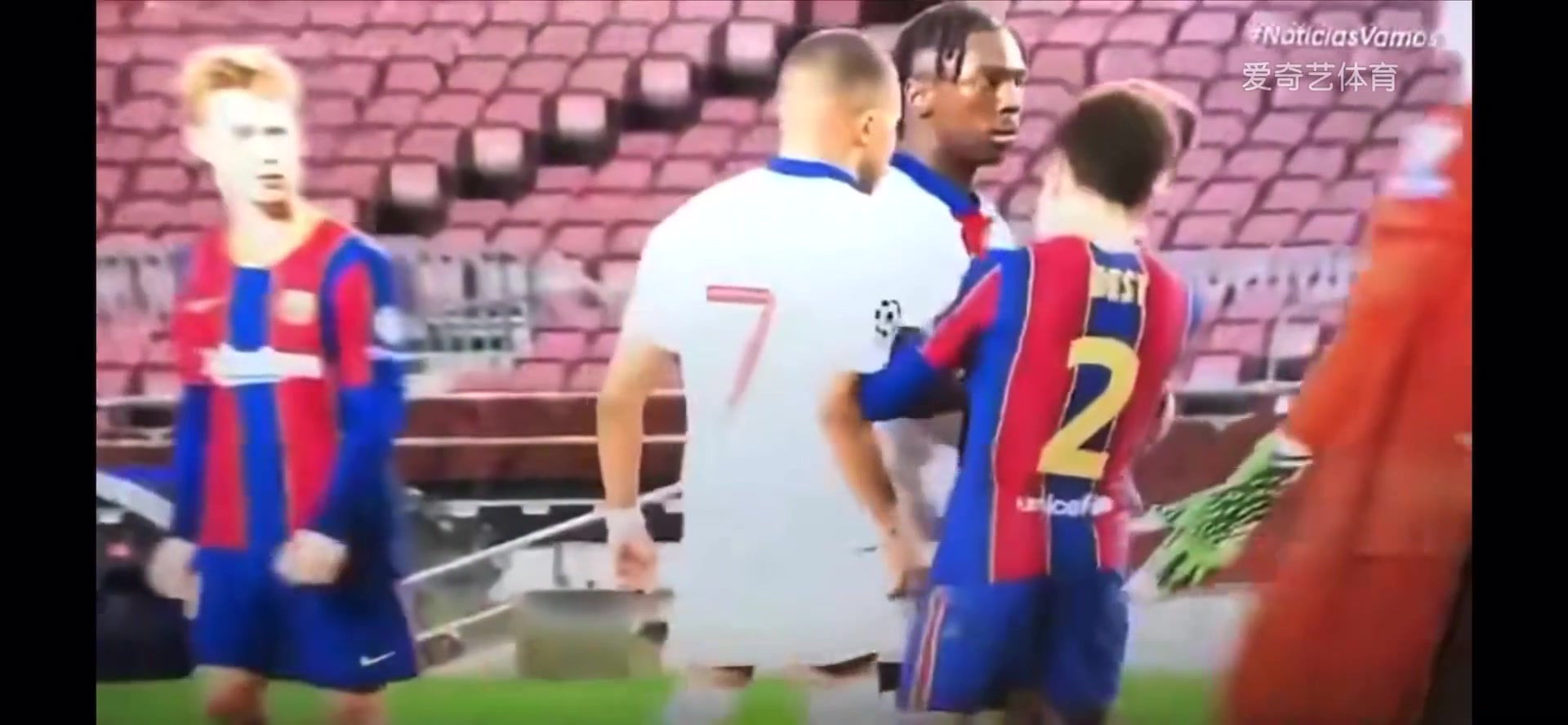 名场面欧冠赛场姆巴佩怒喷阿尔巴要是在街头我就宰了你