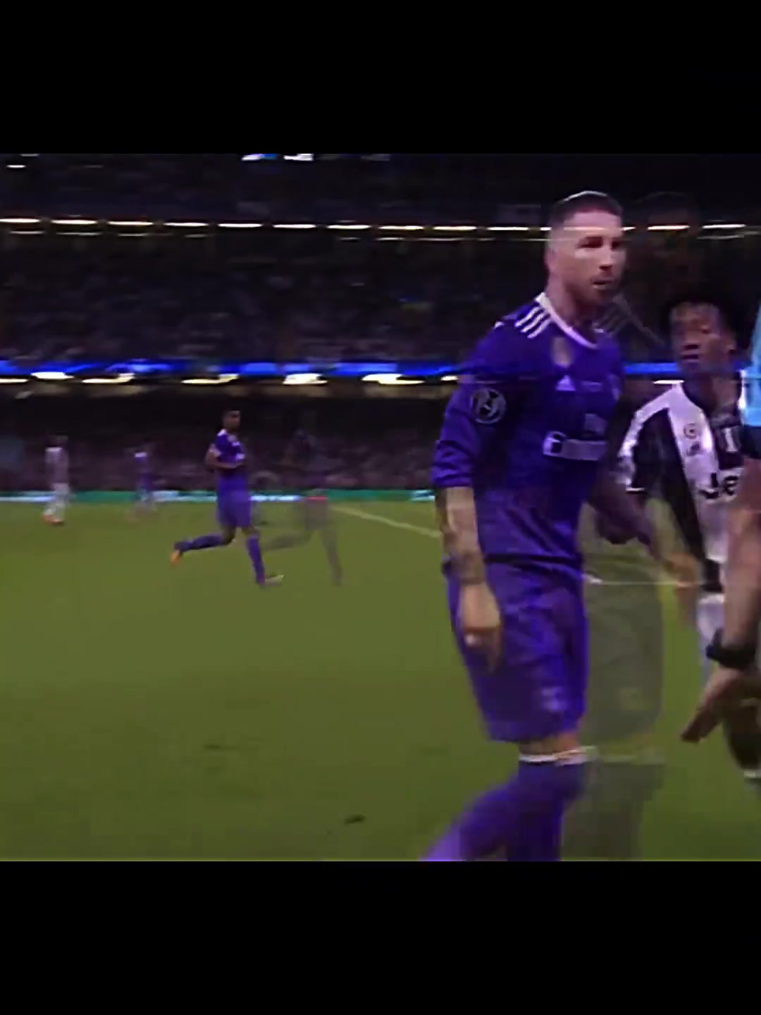 拉莫斯我若不浑身泥泞谁来守护这一身纯白