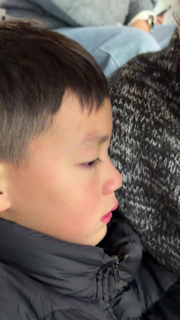 明年再战蓉城输球退出争冠小球迷看台落泪